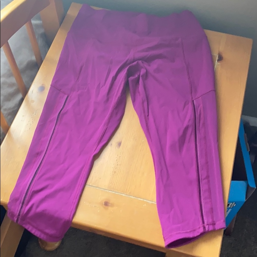 Lululemon capris